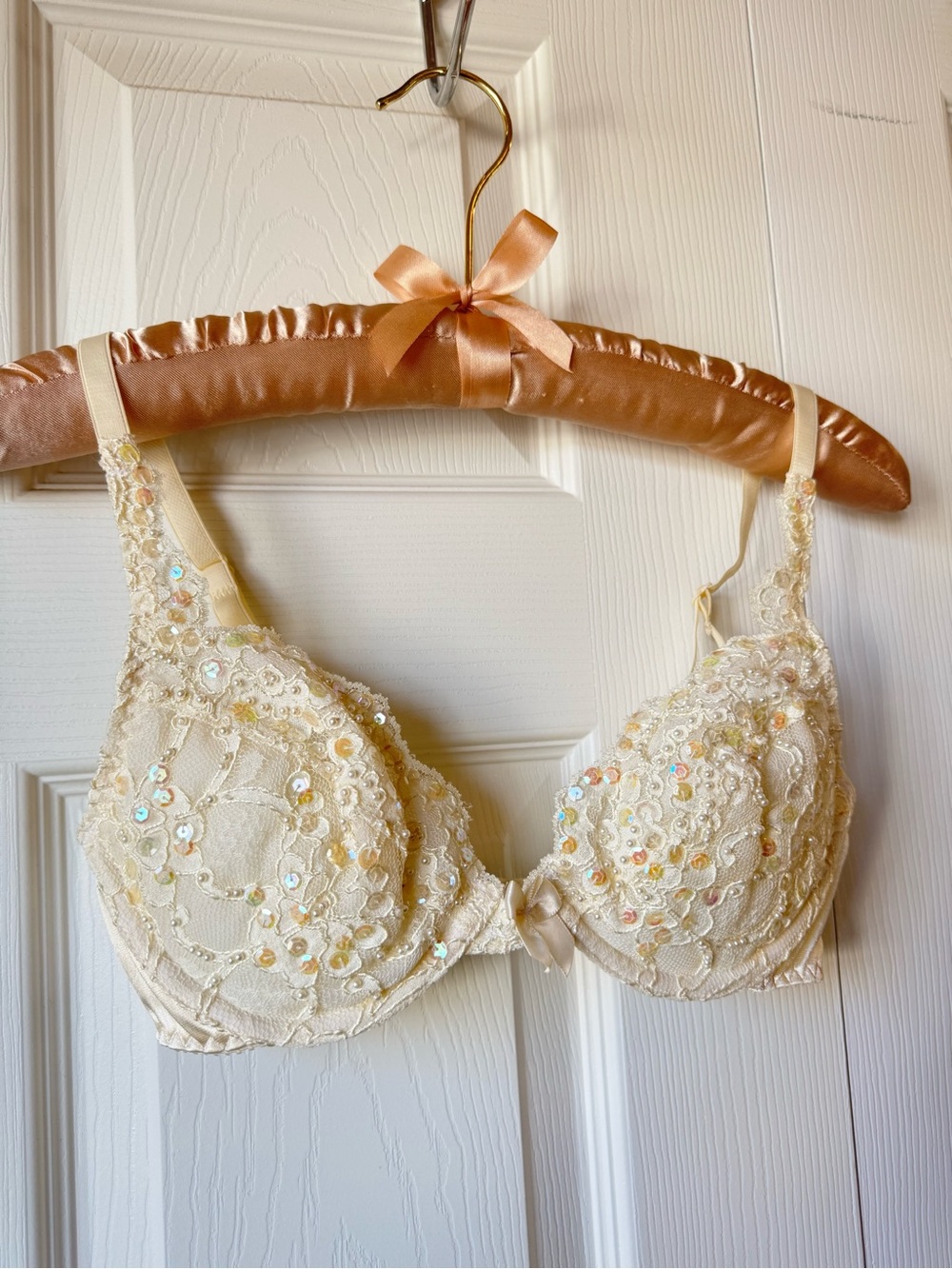 Victoria's Secret Ivory Bra Size 34B Vintage Bridal Lingerie Honeymoon Wedding